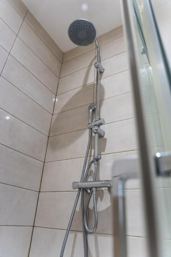 Exotic Chic & Calm - Lumineux - Clim/Wifi/Netflix Apartment Marseille Bagian luar foto